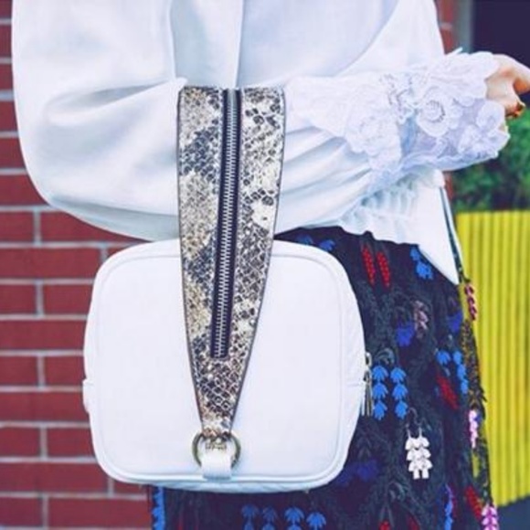 NWT HEIRLOOM Leather Python Wristlet "VERONICA" - Picture 3 of 7